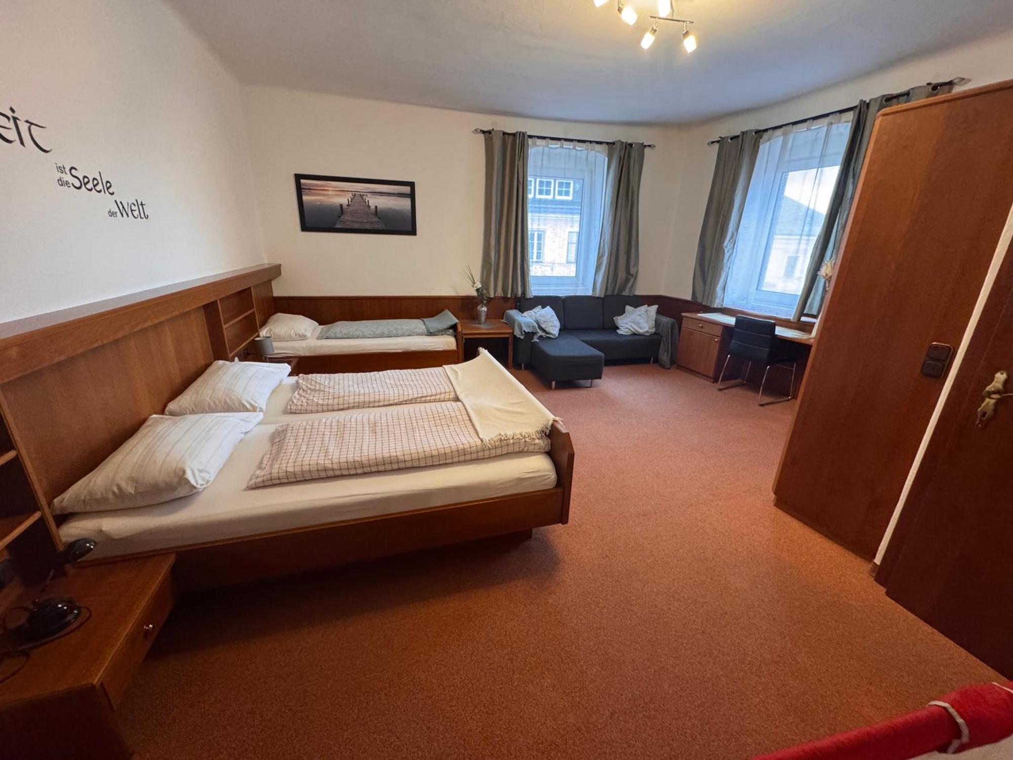 Austria Traveller Hotel Kirchdorf كيرشورف آن دير كريمس المظهر الخارجي الصورة